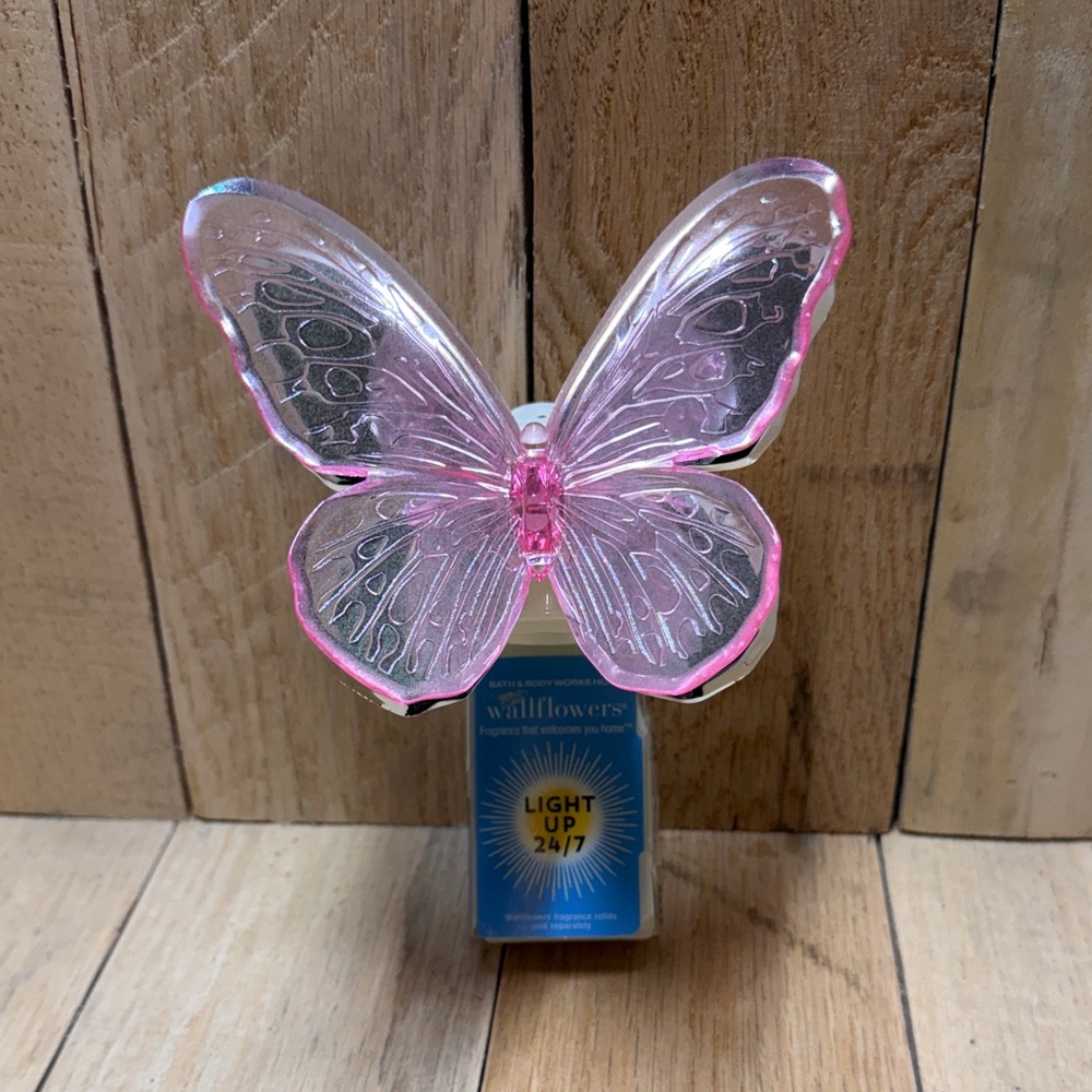Bath & Bodyworks Pink and Silver Butterfly Wallflower Fragrance Plug NWT